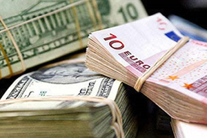 Dolardan günün ilk rakamları
