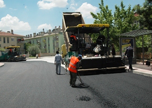 Karapınar'da asfalt sezonu başladı