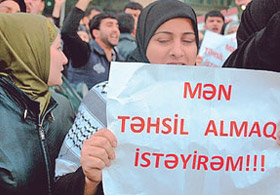 Azerbaycan '28 Şubat'ını yaşıyor !