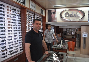 Sahte gözlük kör ediyor!