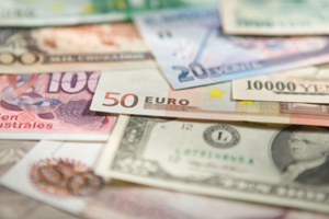 Dolardan günün ilk rakamları