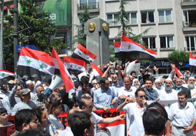 Esad TAKSİM'de Protesto Edildi