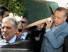 Naaşını devletin zirvesi omuzladı