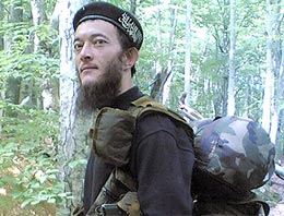 El Kaide'nin Türk komutanını astılar