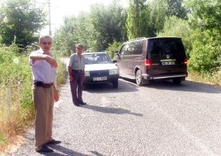 Tehlike saçan yol yeniden düzenlensin