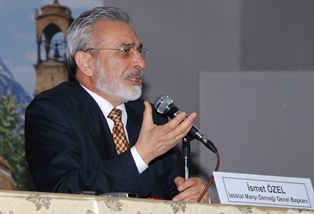 İstiklal Marşı Derneği'nden Anayasa paneli