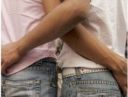 Yasallaşan eşcinsel evlilik tepki çekti