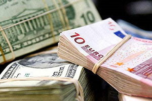 Dolardan günün ilk rakamları