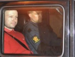 Norveç canisinin avukatına ilk sorusu