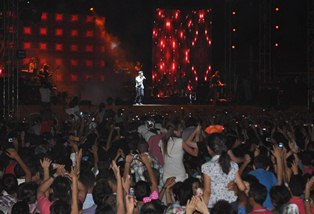 Tarkan Konyalıları coşturdu