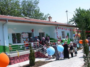 Anne-çocuk eğitim merkezi açıldı