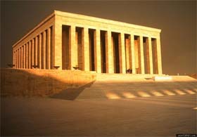 2011'de Anıtkabir'e Ziyaretler Azaldı