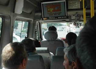 Minibüsler reklam aracı oldu