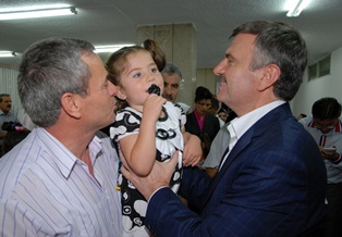 Akyürek engelli derneklerini iftarda ağırladı