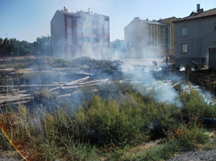 Karapınar’da ot yangını