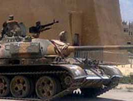 Suriye ordusu yine sınıra dayandı