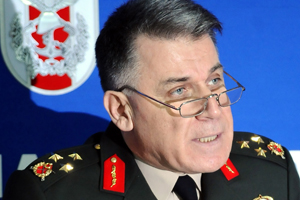 İsmail Hakkı Pekin görevden alındı