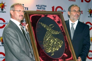 AK Parti, 10. yaşını kutladı
