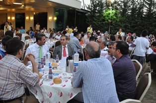 Karapınarlılar Derneği iftarda buluşturdu