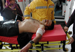 Belindeki bıçak kendisine saplandı