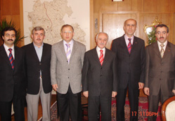 AKTİSAD'tan Vali'ye ziyaret