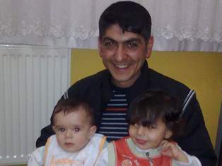 Babasını kanlar içinde gördü