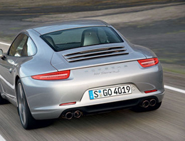 Efsane Porsche 911 artık yepyeni!