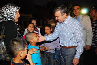 Tahir Akyürek'ten anlamlı çağrı
