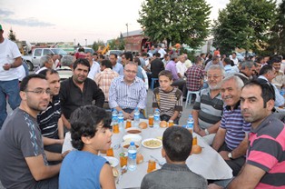 Meram Belediyesi çalışanları iftarda buluştu