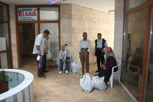 Kimsesizlere Kaymakamlık sahip çıktı