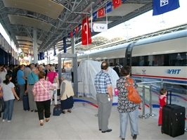 Hızlı trenden hızlı rekor!