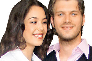 Azra bu kez de İşçil'i kıskandı