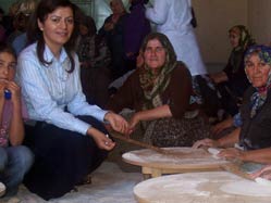 72 yıl sonra kadın milletvekili