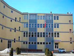 Öğrencilere şekerli karşılama