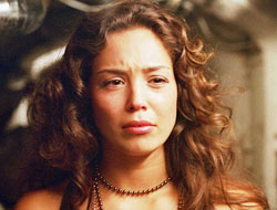 Kıvanç'a kızan Azra eve kapandı