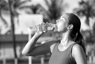 Suyun zararlı olabileceğini kim düşünür?