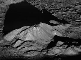 Ayda astronotların 40 yıllık izleri