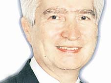 Memleket Uras'ın köşesinde