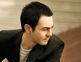 Serdar Ortaç'a internet şantajı