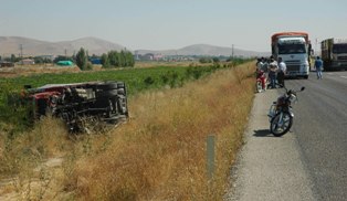 Trafik kazası: 4 ölü,2 yaralı