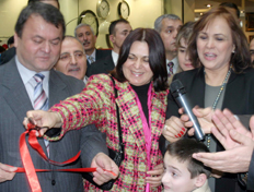 Truva, outlet merkezi açıldı