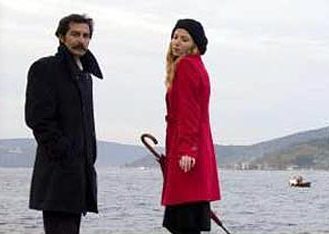 Selma Ergeç eski aşkına döndü