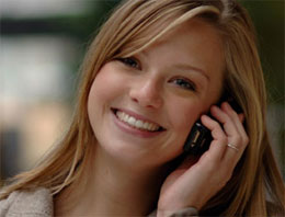 Cep telefonu kol sinirini uzatıyor