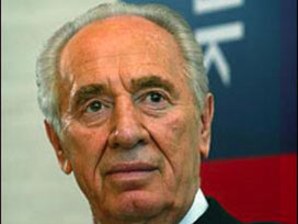Salonu terk eden Bağış'a Peres'in yorumu