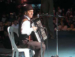 Konser için geldi hastanelik oldu