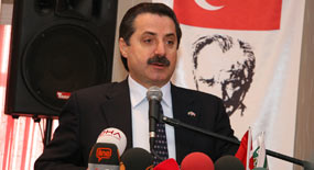 Çelik: Şampiyonluğa doğru gidiyoruz