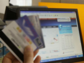 Bankaların 'yolunacak kaz' muamelesi