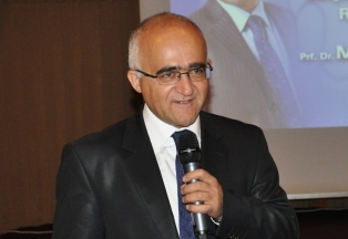 Gönen, rektör adaylığını açıkladı
