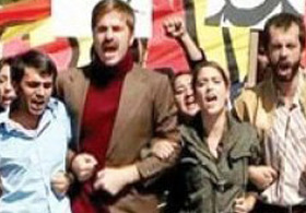 Hazal ve Engin solcu oldu