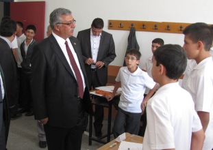 AK Parti'den eğitim-öğretim yılı ziyaretleri